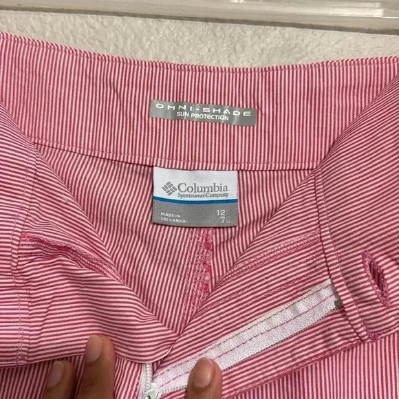 Columbia PFG Omni Shade Super Bonehead Red & White Fishing Shorts - Picture 4 of 5